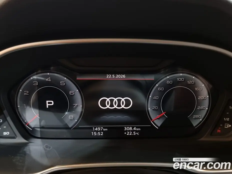 Audi Q3 2025 2.0 автомат (гидро), фото 8