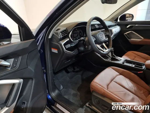 Audi Q3 2025 2.0 автомат (гидро), миниатюра 10