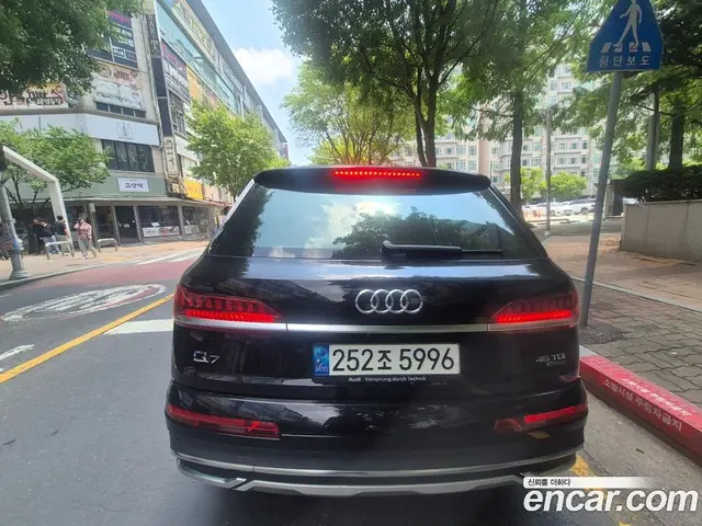 Audi Q7 2021 3.0 автомат (гидро), миниатюра 2