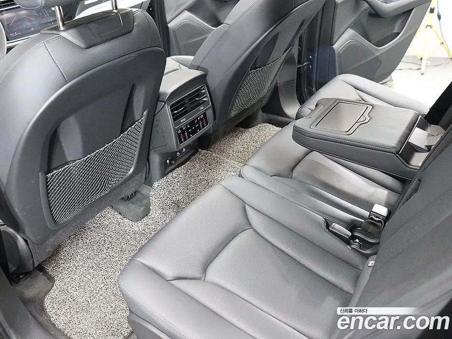 Audi Q7 2023 3.0 автомат (гидро), фото 15