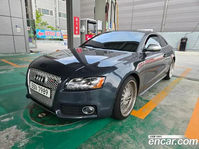 Audi S5, 2009, 180 000 км