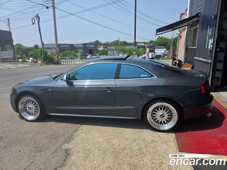 Audi S5 2009 4.2 автомат (гидро), фото 5