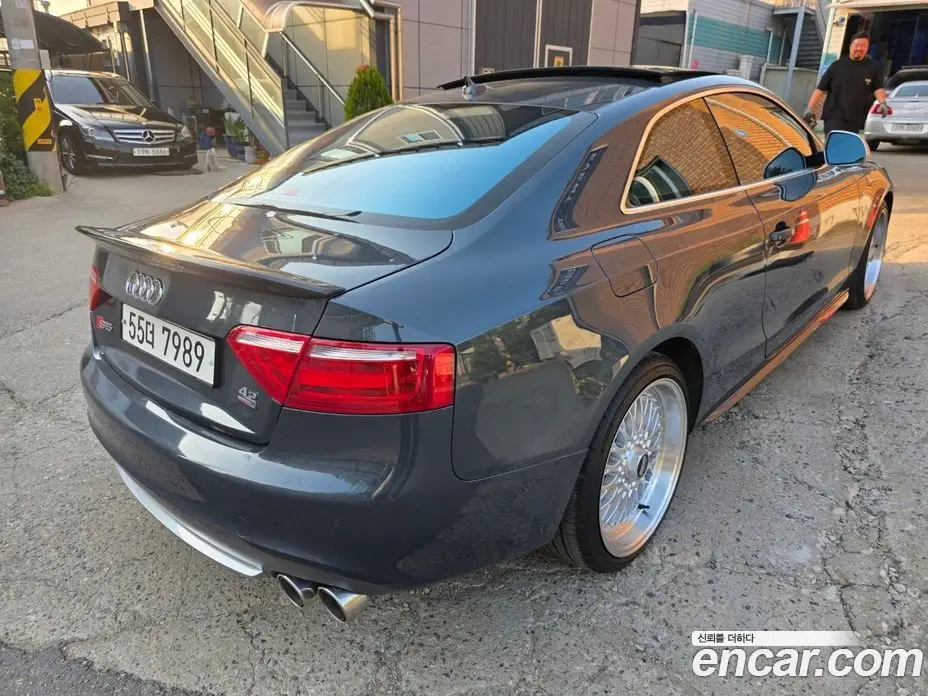Audi S5 2009 4.2 автомат (гидро), фото 6
