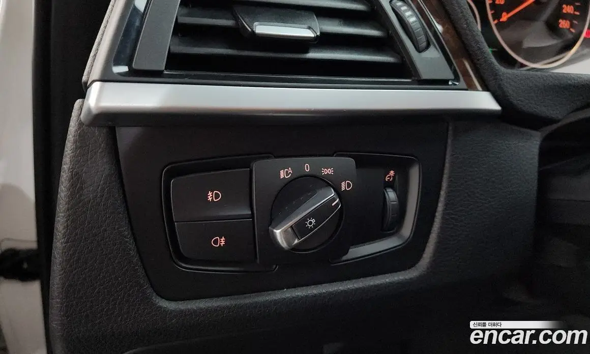 BMW 3 серия 2012 2.0 автомат (гидро), фото 25