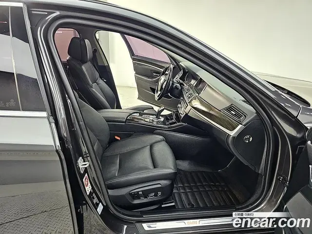 BMW 5 серия 2015 2.0 автомат (гидро), миниатюра 11