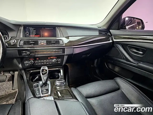 BMW 5 серия 2015 2.0 автомат (гидро), миниатюра 10