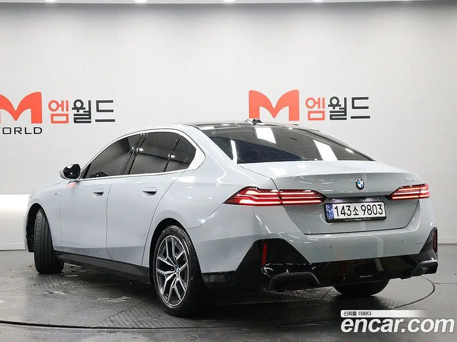 BMW 5 серия 2024 2.0 автомат (гидро), фото 4