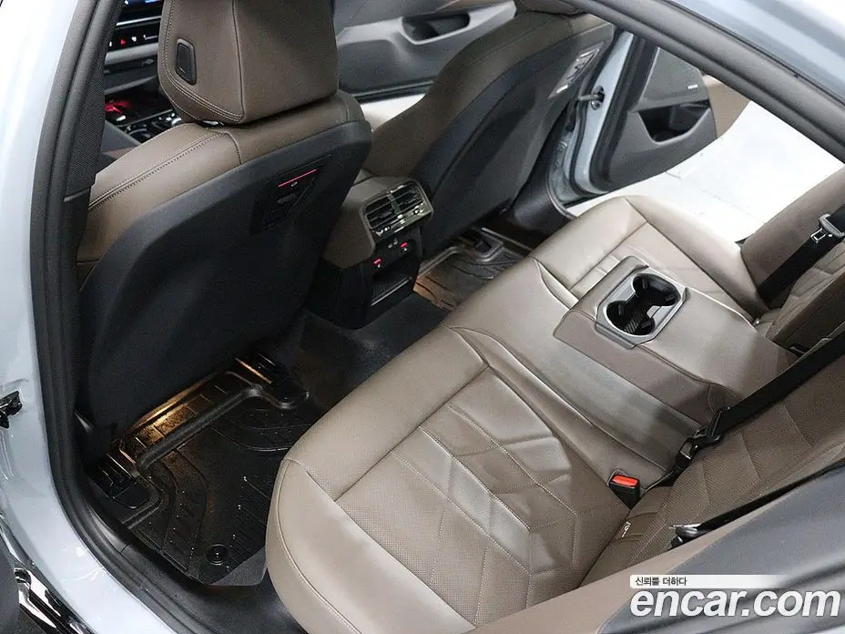 BMW 5 серия 2024 2.0 автомат (гидро), фото 10