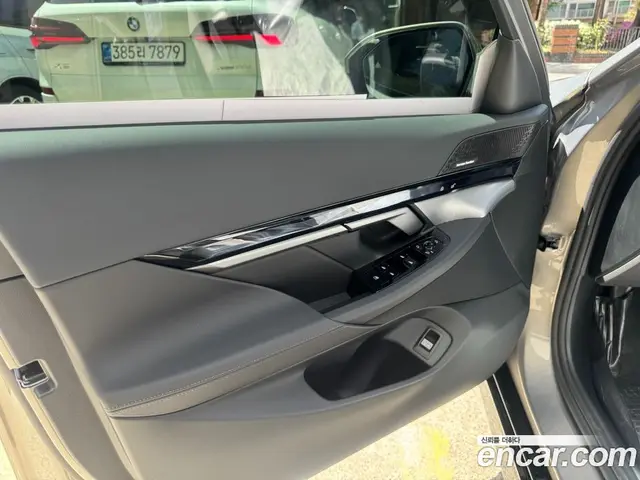 BMW 5 серия 2026 2.0 автомат (гидро), миниатюра 12