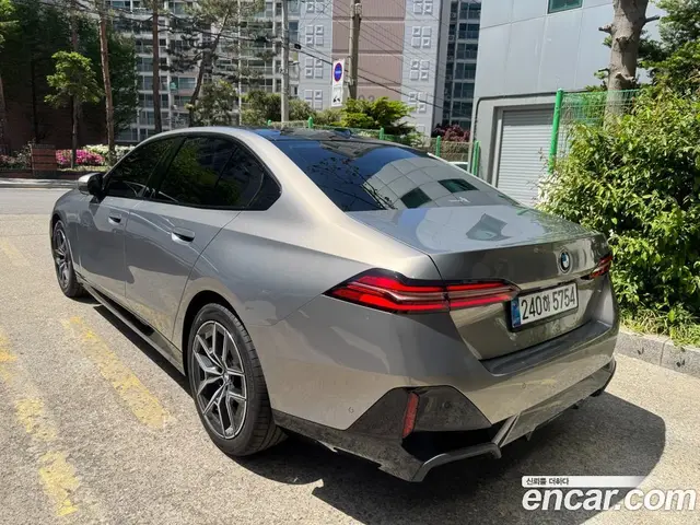 BMW 5 серия 2026 2.0 автомат (гидро), миниатюра 8