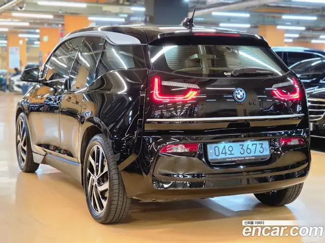 BMW i3 2021 0.1 автомат (гидро), миниатюра 2
