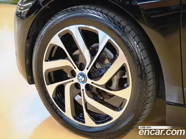 BMW i3 2021 0.1 автомат (гидро), миниатюра 4
