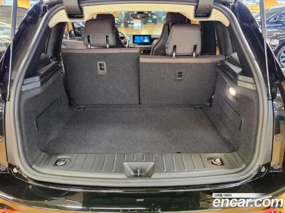 BMW i3 2021 0.1 автомат (гидро), фото 9