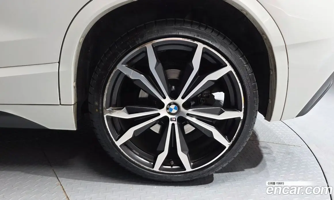 BMW X2 2023 2.0 автомат (гидро), фото 7