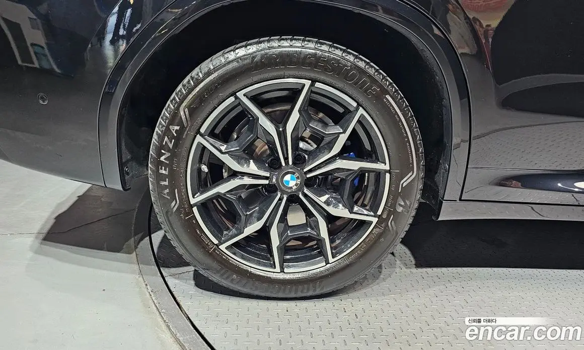 BMW X3 2023 2.0 автомат (гидро), фото 5