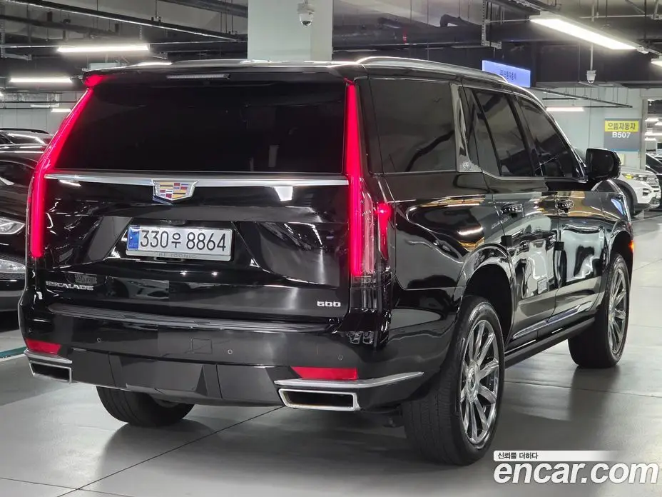 Cadillac Escalade 2023 6.2 автомат (гидро), фото 2 Cadillac Escalade 2023 6.2 автомат (гидро), фото 2