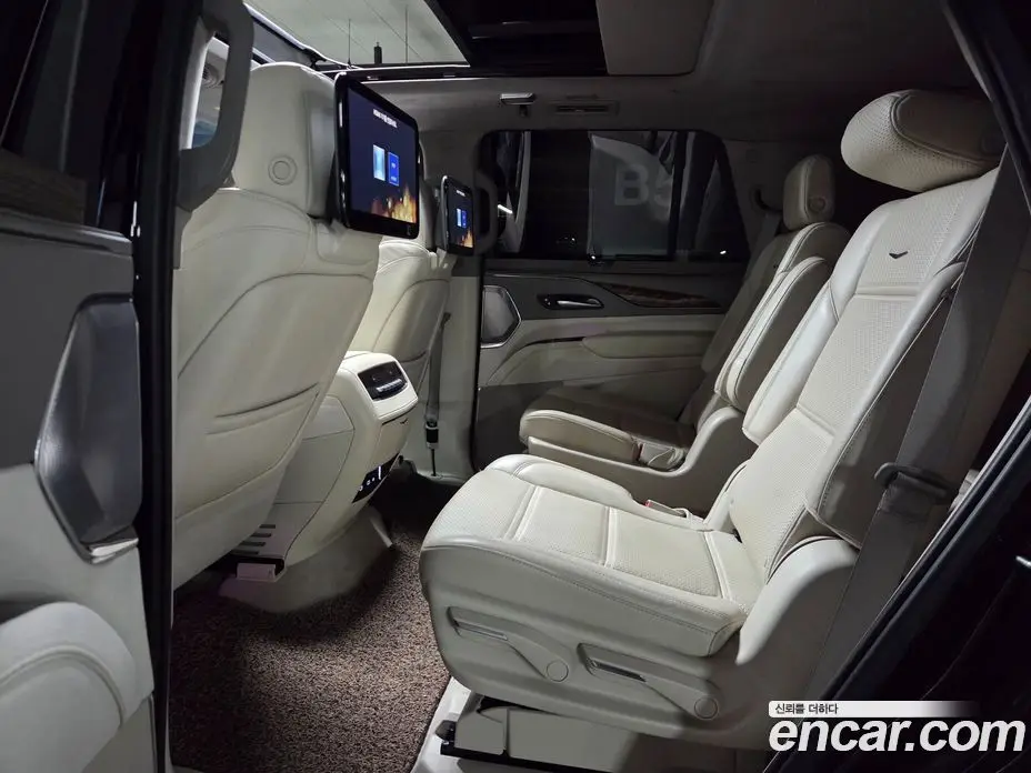 Cadillac Escalade 2023 6.2 автомат (гидро), фото 9 Cadillac Escalade 2023 6.2 автомат (гидро), фото 9