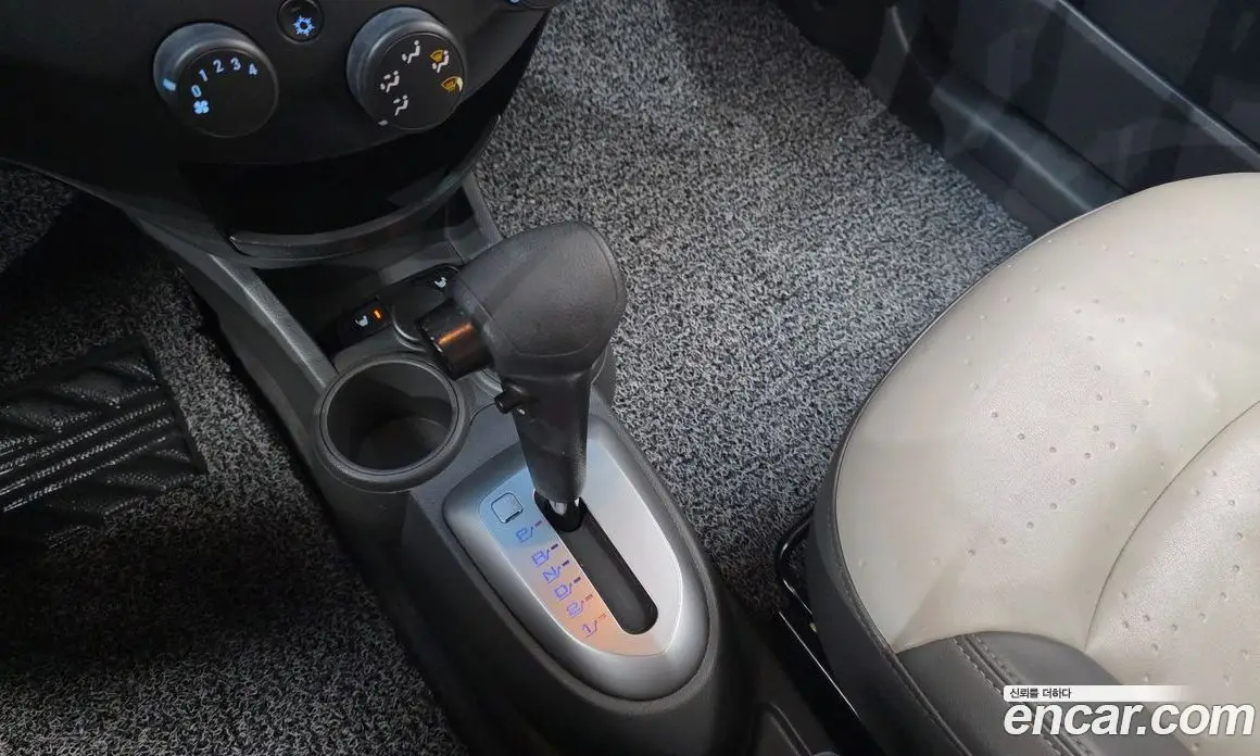 Chevrolet Matiz 2010 1.0 автомат (гидро), фото 9