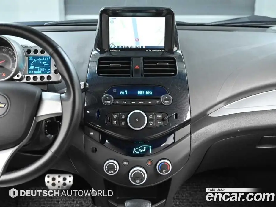 Chevrolet Spark 2012 1.0 автомат (гидро), фото 14