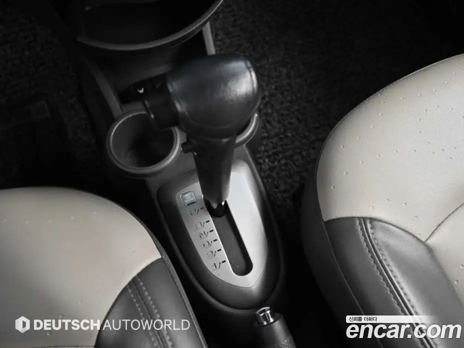 Chevrolet Spark 2012 1.0 автомат (гидро), фото 9