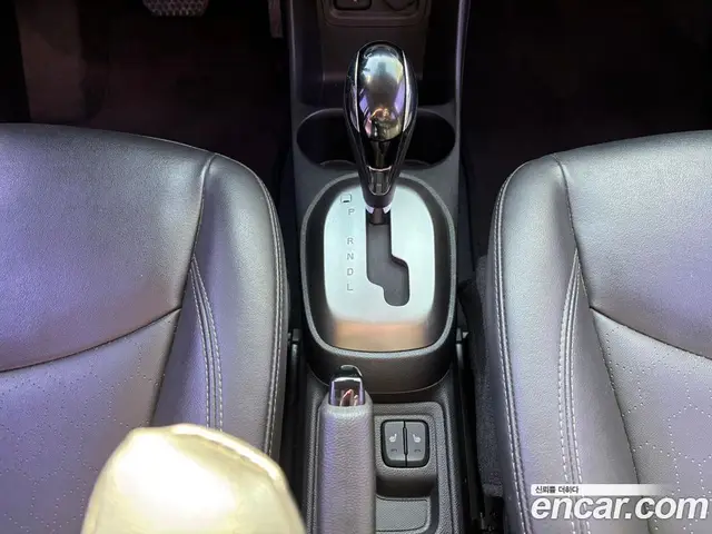 Chevrolet Spark 2015 1.0 автомат (гидро), миниатюра 9