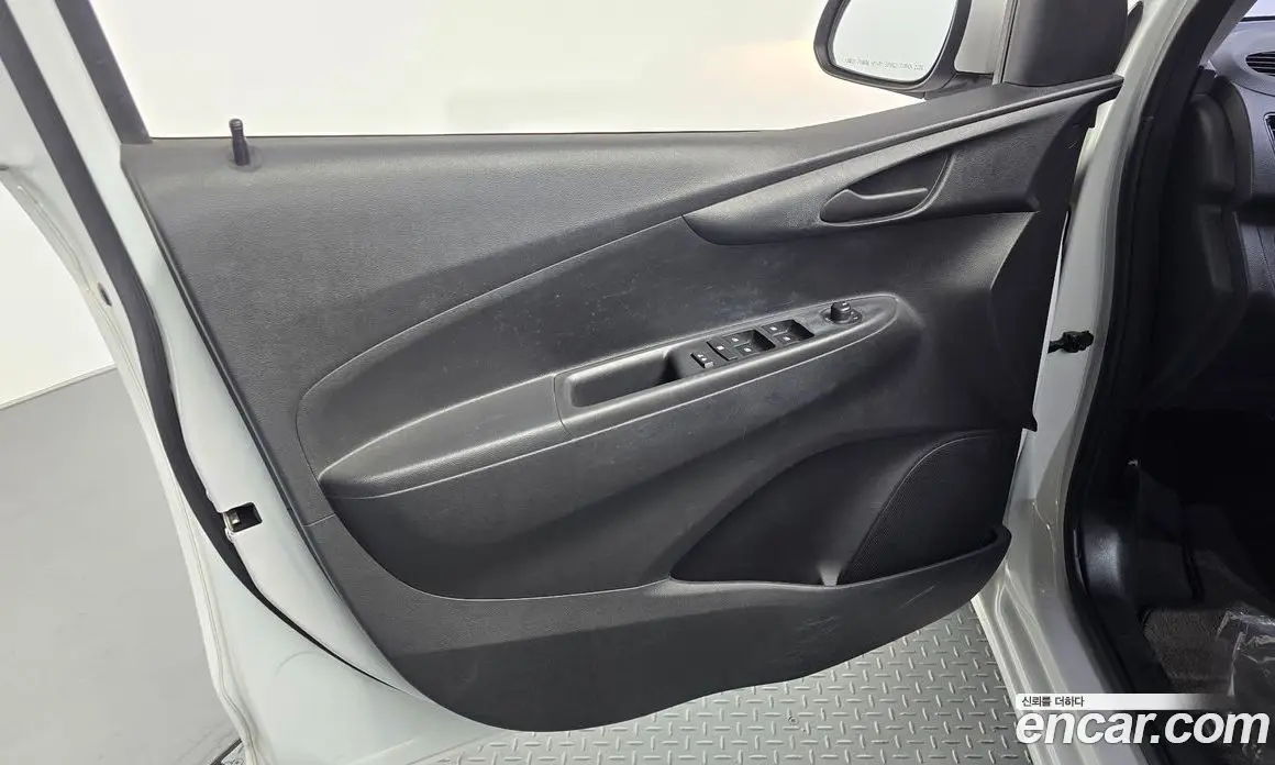 Chevrolet Spark 2016 1.0 автомат (гидро), фото 14