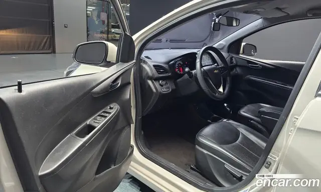 Chevrolet Spark 2016 1.0 автомат (гидро), миниатюра 10