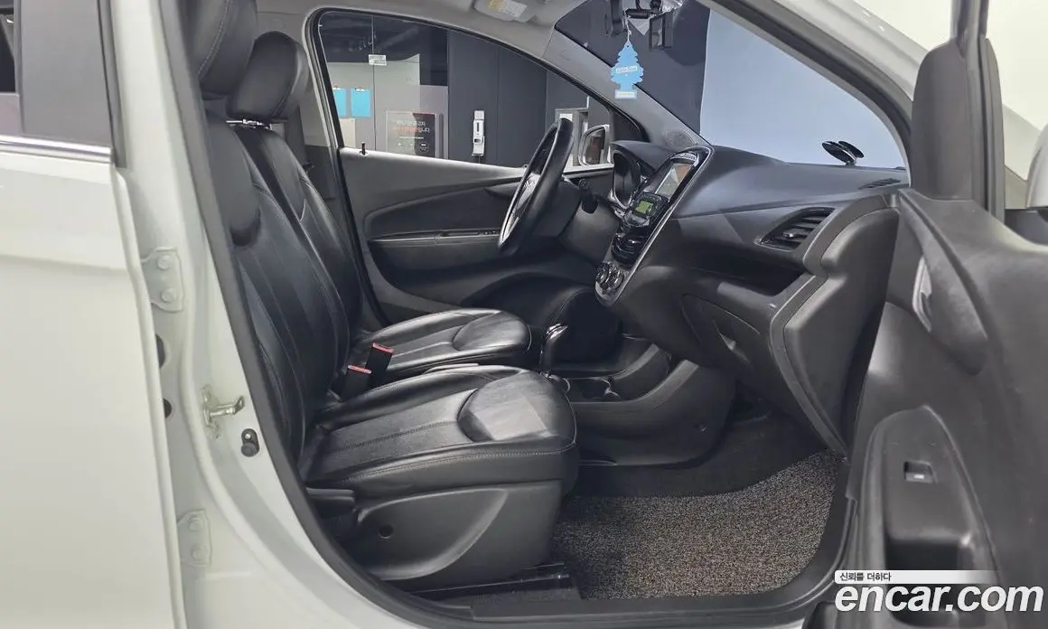 Chevrolet Spark 2017 1.0 автомат (гидро), фото 11