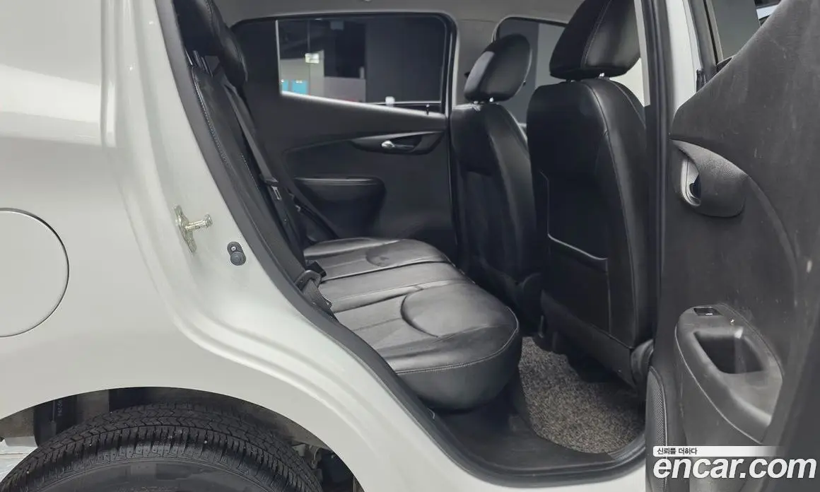 Chevrolet Spark 2017 1.0 автомат (гидро), фото 12
