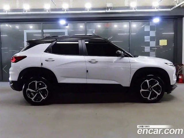 Chevrolet TrailBlazer 2023 1.3 автомат (гидро), миниатюра 3