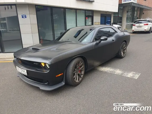 Dodge Challenger 2017 6.2 автомат (гидро), миниатюра 3