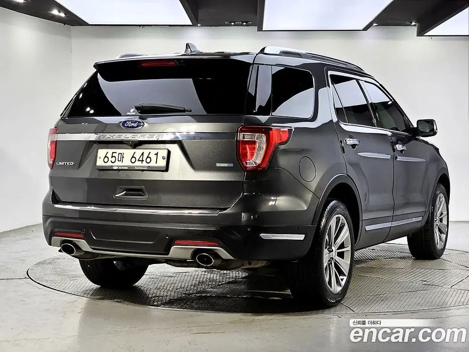 Ford Explorer 2019 2.3 автомат (гидро), фото 4