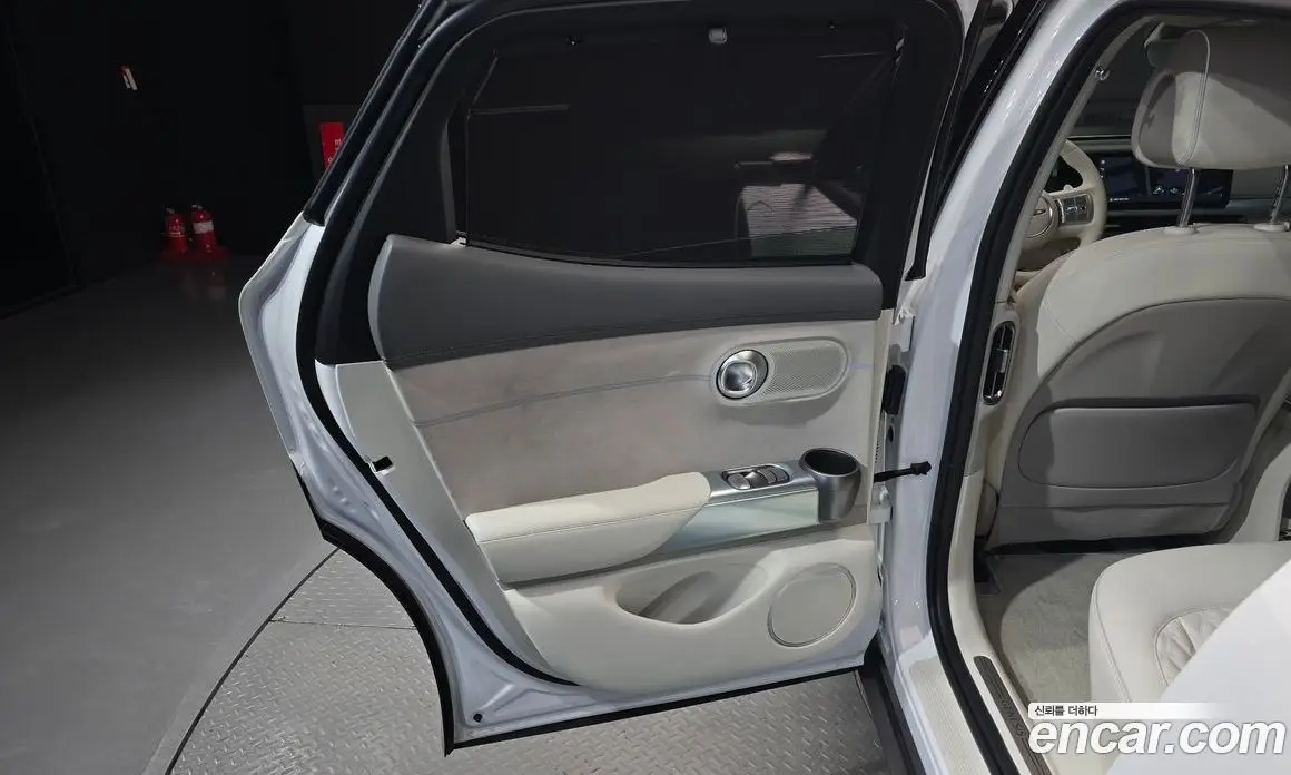 Genesis GV60 2023 0.1 автомат (гидро), фото 15