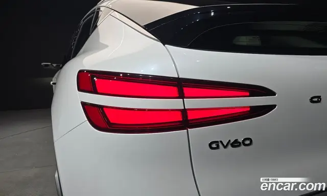 Genesis GV60 2023 0.1 автомат (гидро), миниатюра 9