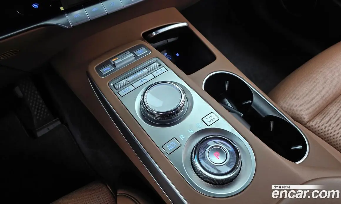 Genesis GV70 2023 2.5 автомат (гидро), фото 12