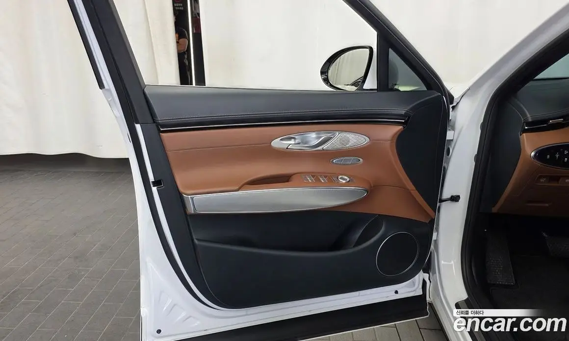 Genesis GV70 2023 2.5 автомат (гидро), фото 14