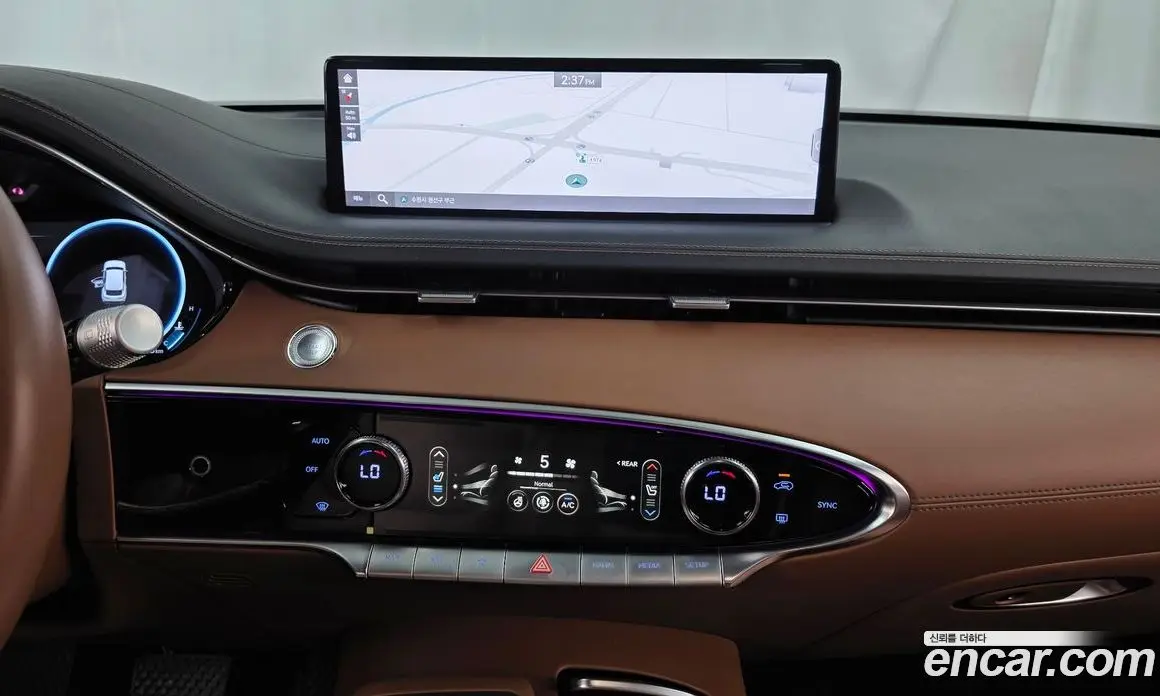 Genesis GV70 2023 2.5 автомат (гидро), фото 20