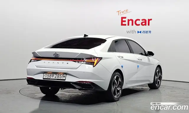 Hyundai Avante 2020 1.6 автомат (гидро), миниатюра 2