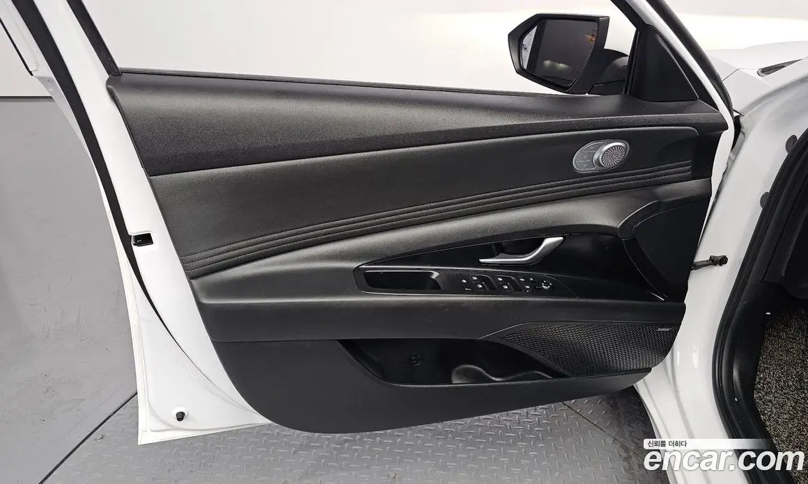 Hyundai Avante 2020 1.6 автомат (гидро), фото 14