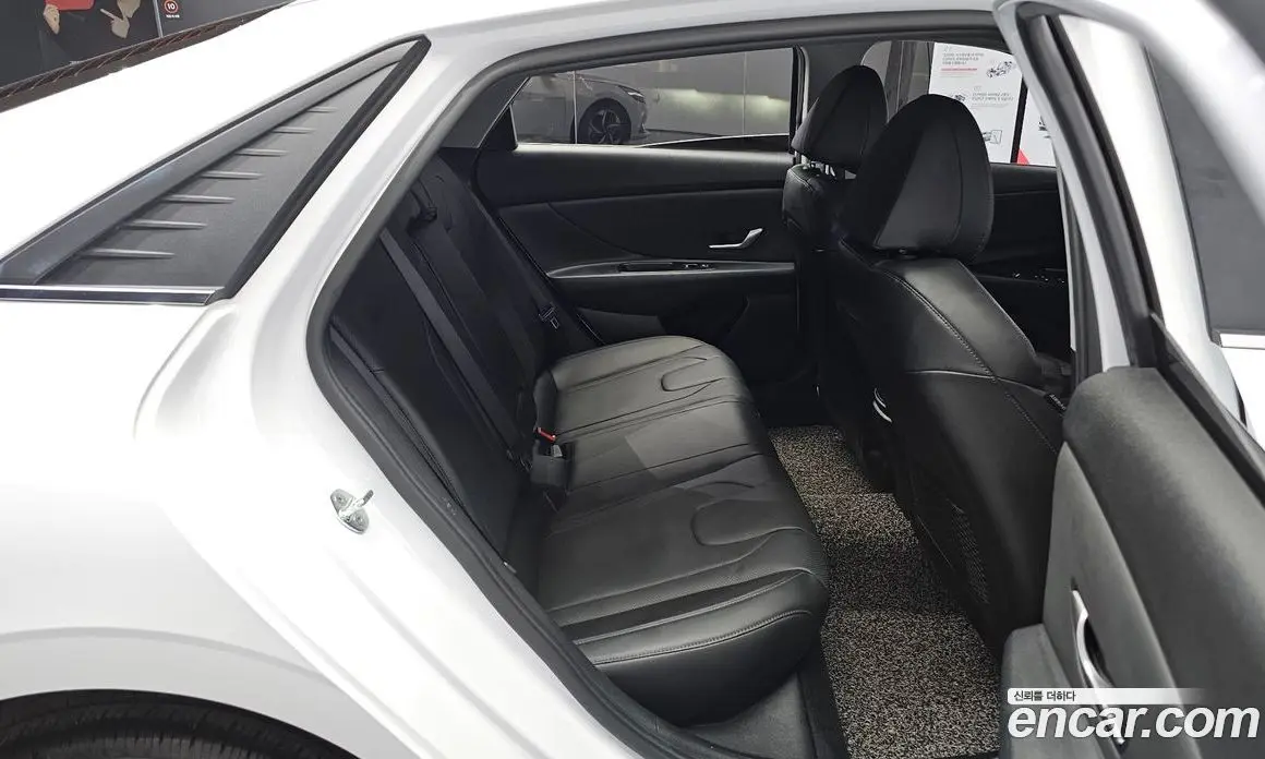 Hyundai Avante 2020 1.6 автомат (гидро), фото 16