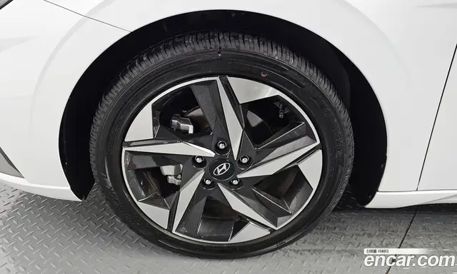 Hyundai Avante 2020 1.6 автомат (гидро), миниатюра 5