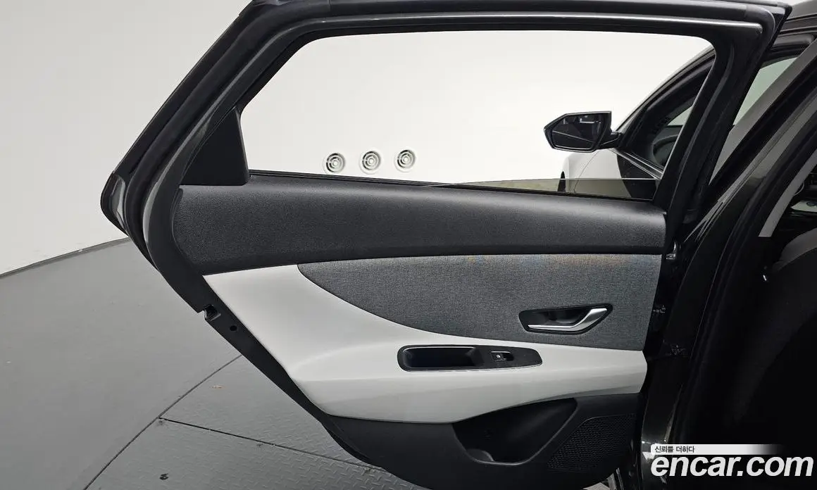 Hyundai Avante 2021 1.6 автомат (гидро), фото 14
