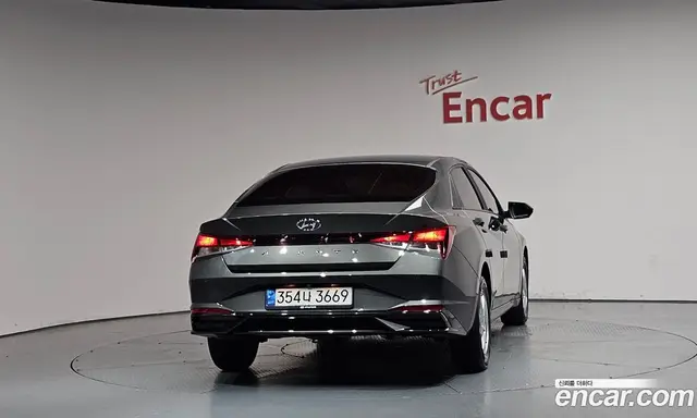 Hyundai Avante 2021 1.6 автомат (гидро), миниатюра 3