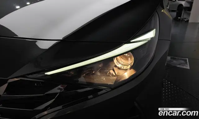 Hyundai Avante 2021 1.6 автомат (гидро), миниатюра 7