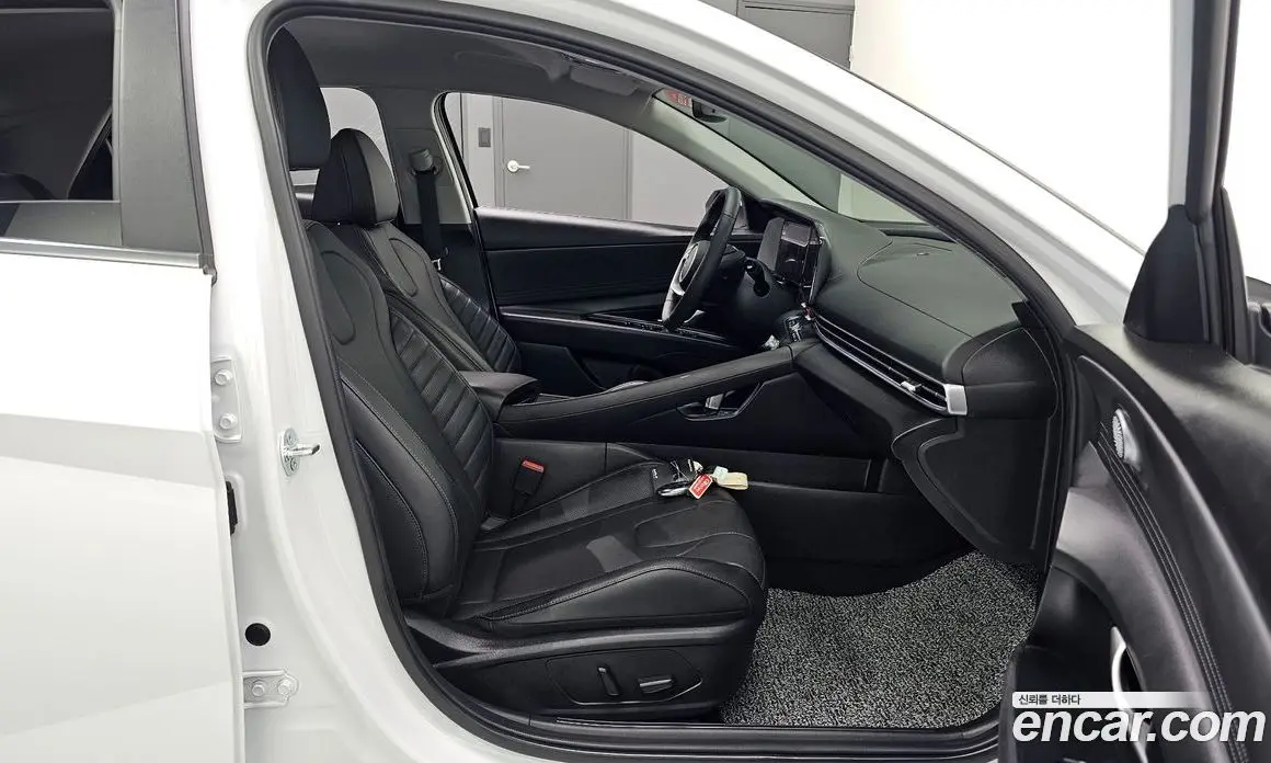 Hyundai Avante 2024 1.6 автомат (гидро), фото 16