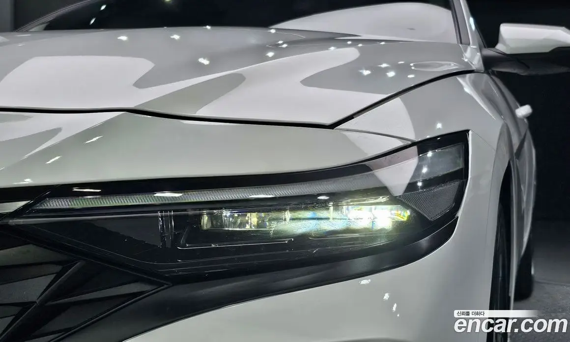 Hyundai Avante 2024 1.6 автомат (гидро), фото 8