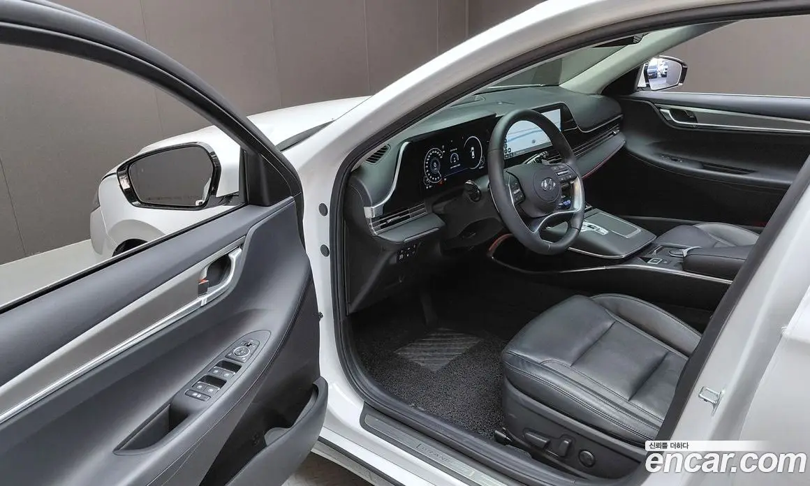 Hyundai Grandeur 2022 2.5 автомат (гидро), фото 13