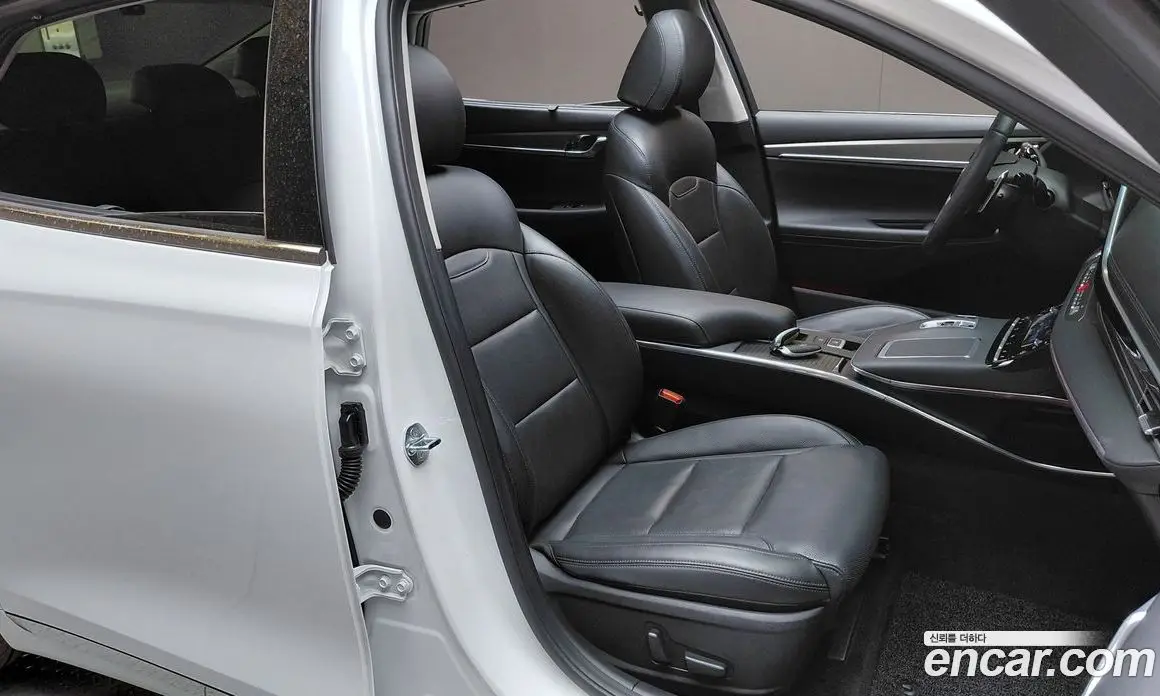 Hyundai Grandeur 2022 2.5 автомат (гидро), фото 16