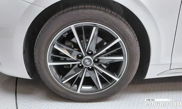 Hyundai Grandeur 2022 2.5 автомат (гидро), миниатюра 5