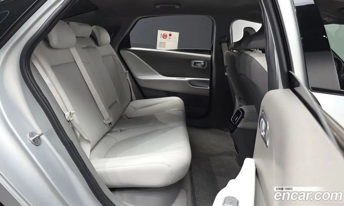 Hyundai Ioniq 6 2023 0.1 автомат (гидро), фото 12